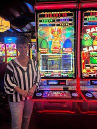 phdream16 casino and slot game interface displayed on a mobile screen